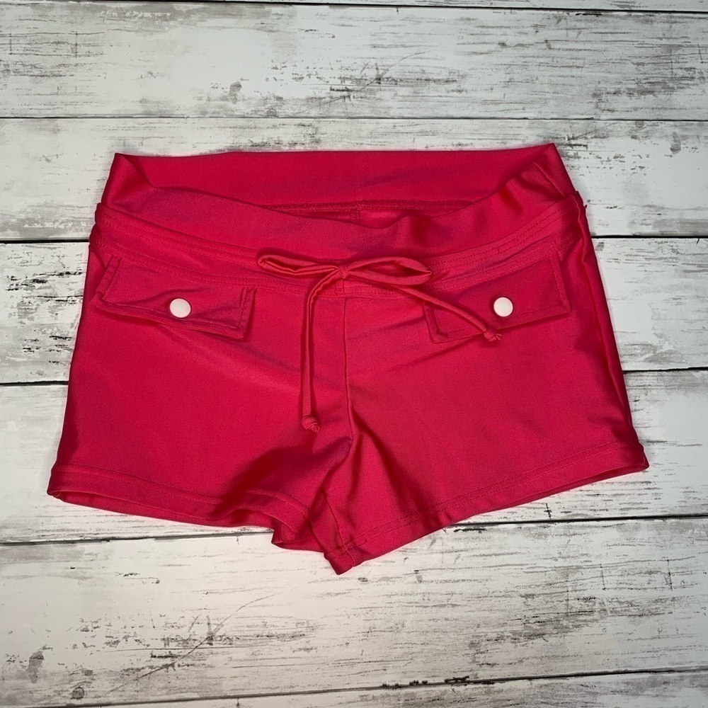 Hot pink board shorts 🌵
